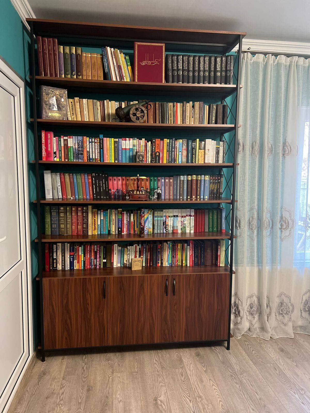 Full-height library